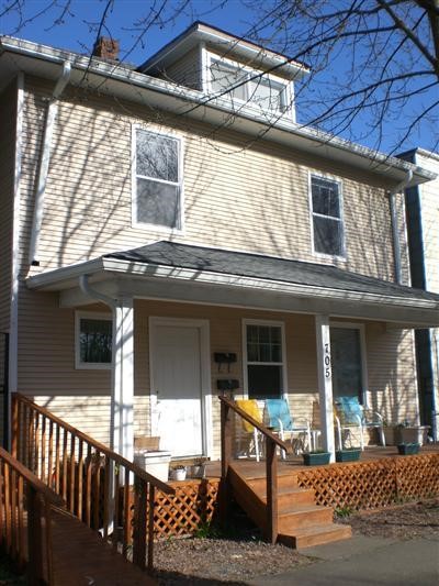 705 Martin Luther King Junior Way Unit B - 1